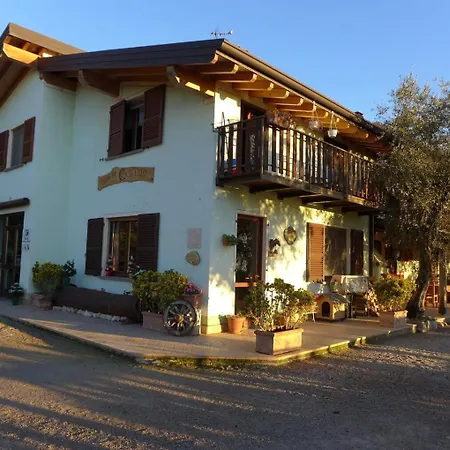 Scuderia Castello Farm stay *
